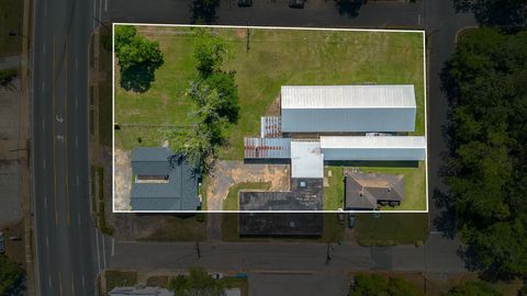 Tiny photo for 405 E JEFFERSON Street, Quincy, FL 32351 (MLS # 398999)