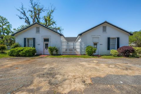 Tiny photo for 405 E JEFFERSON Street, Quincy, FL 32351 (MLS # 398999)