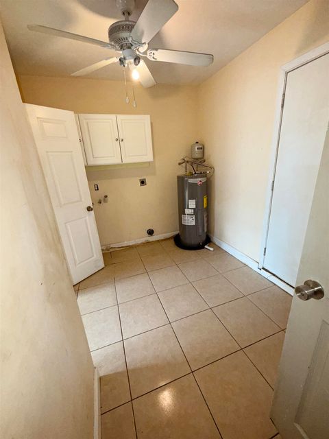 Tiny photo for 4593 Autumn Woods Way, Tallahassee, FL 32303 (MLS # 394863)
