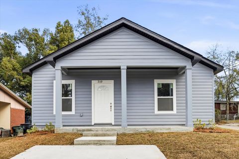 Tiny photo for 2119 Wakulla Street, Tallahassee, FL 32310 (MLS # 394777)
