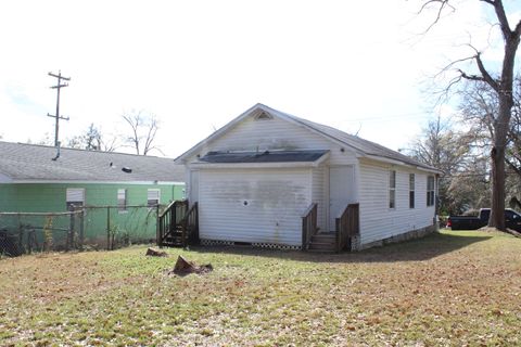 Tiny photo for 824 Golden Street #A & B, Tallahassee, FL 32304 (MLS # 397927)