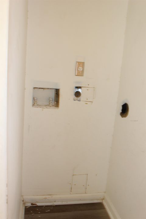 Tiny photo for 824 Golden Street #A & B, Tallahassee, FL 32304 (MLS # 397927)