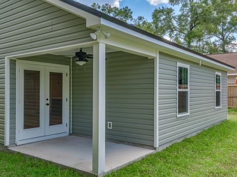 Tiny photo for 56 Dustin Lane, Crawfordville, FL 32327 (MLS # 396999)