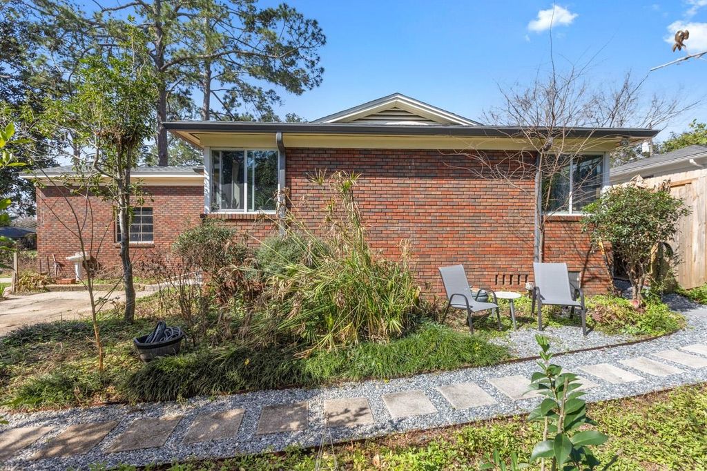 Photo of 219 Britt Street, Tallahassee, FL 32301 (MLS # 399489)