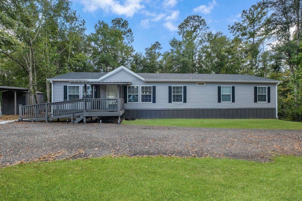 Photo of 95 Waters Edge Lane, Havana, FL 32333 (MLS # 398661)