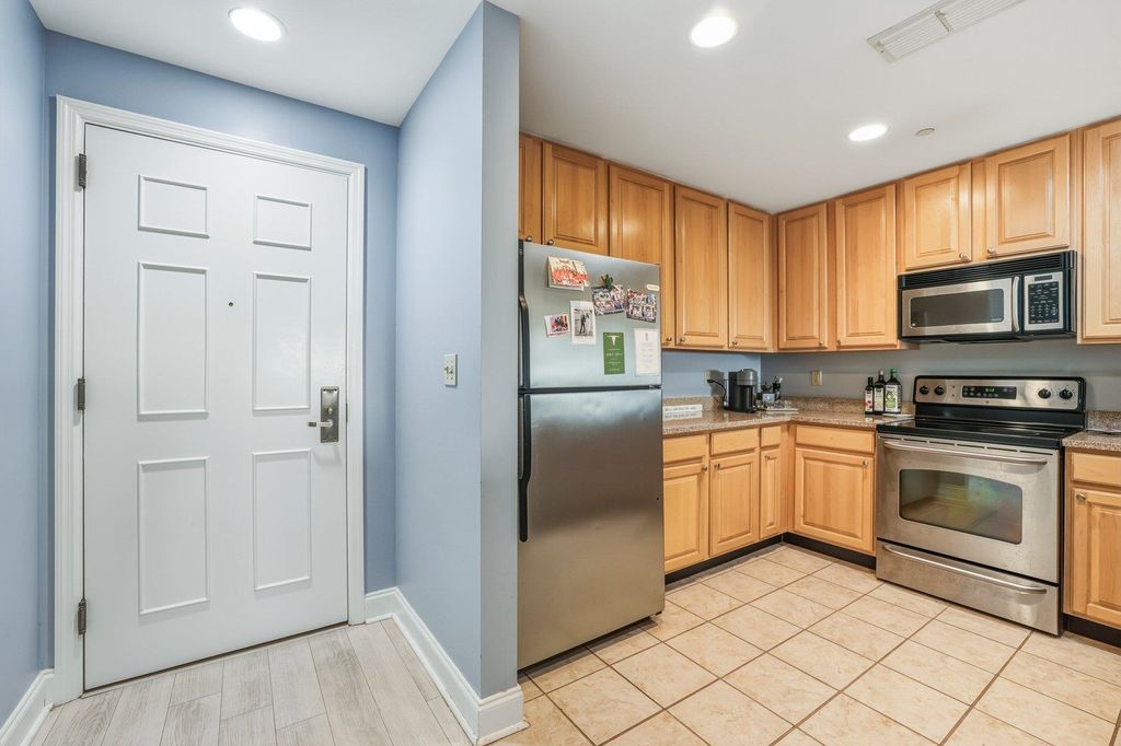 Photo of 215 W College Avenue #903, Tallahassee, FL 32301 (MLS # 396406)