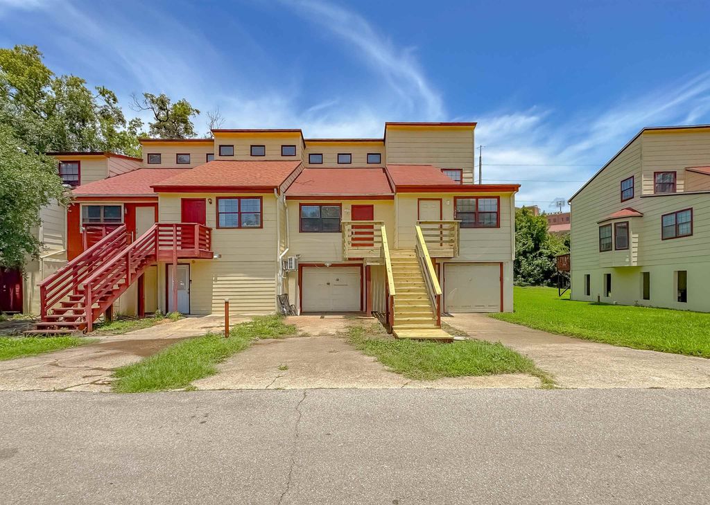 Photo of 1330 Warrior Way, Tallahassee, FL 32304 (MLS # 400109)