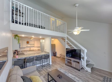 Tiny photo for 1330 Warrior Way, Tallahassee, FL 32304 (MLS # 400109)