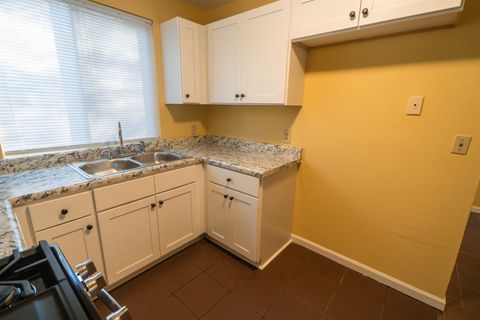 Tiny photo for 1900 Holmes Street #B, Tallahassee, FL 32310 (MLS # 393936)