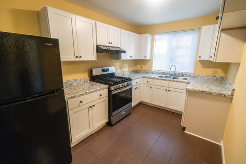 Tiny photo for 1900 Holmes Street #B, Tallahassee, FL 32310 (MLS # 393936)