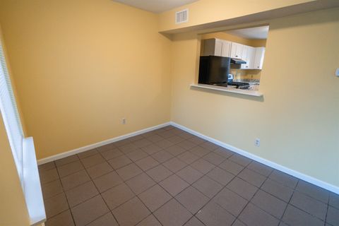 Tiny photo for 1900 Holmes Street #B, Tallahassee, FL 32310 (MLS # 393936)