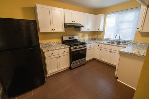 Tiny photo for 1900 Holmes Street #B, Tallahassee, FL 32310 (MLS # 393936)