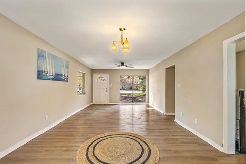Tiny photo for 1402 W THARPE Street, Tallahassee, FL 32303 (MLS # 400410)