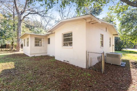 Tiny photo for 1402 W THARPE Street, Tallahassee, FL 32303 (MLS # 400410)