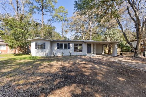 Tiny photo for 1402 W THARPE Street, Tallahassee, FL 32303 (MLS # 400410)