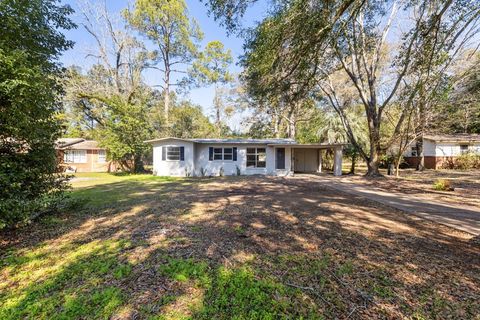 Tiny photo for 1402 W THARPE Street, Tallahassee, FL 32303 (MLS # 400410)