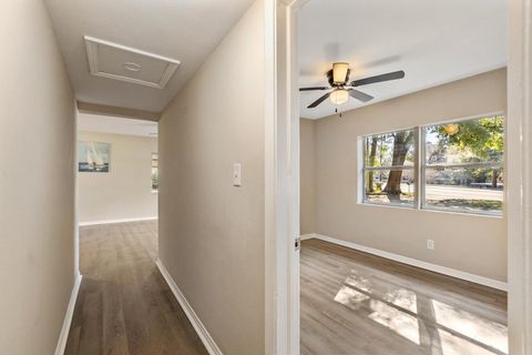 Tiny photo for 1402 W THARPE Street, Tallahassee, FL 32303 (MLS # 400410)