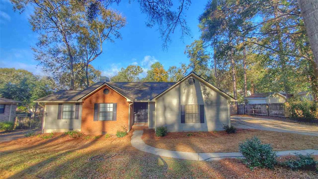 Photo of 4914 Ballygar Drive, Tallahassee, FL 32309 (MLS # 403007)