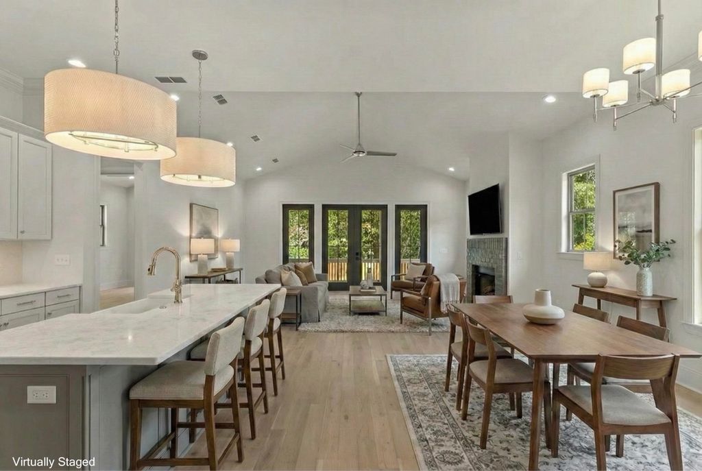 Photo of 2013 Forest Glen Court, Tallahassee, FL 32303 (MLS # 395156)