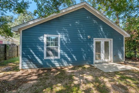 Tiny photo for 2133 Flipper Street, Tallahassee, FL 32310 (MLS # 391852)