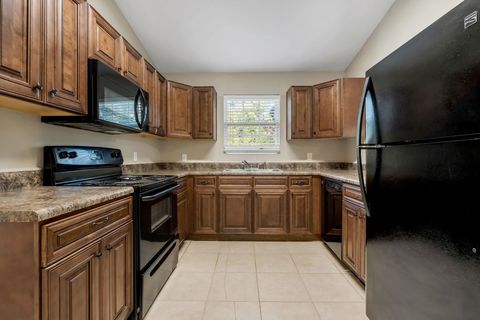 Tiny photo for 2133 Flipper Street, Tallahassee, FL 32310 (MLS # 391852)