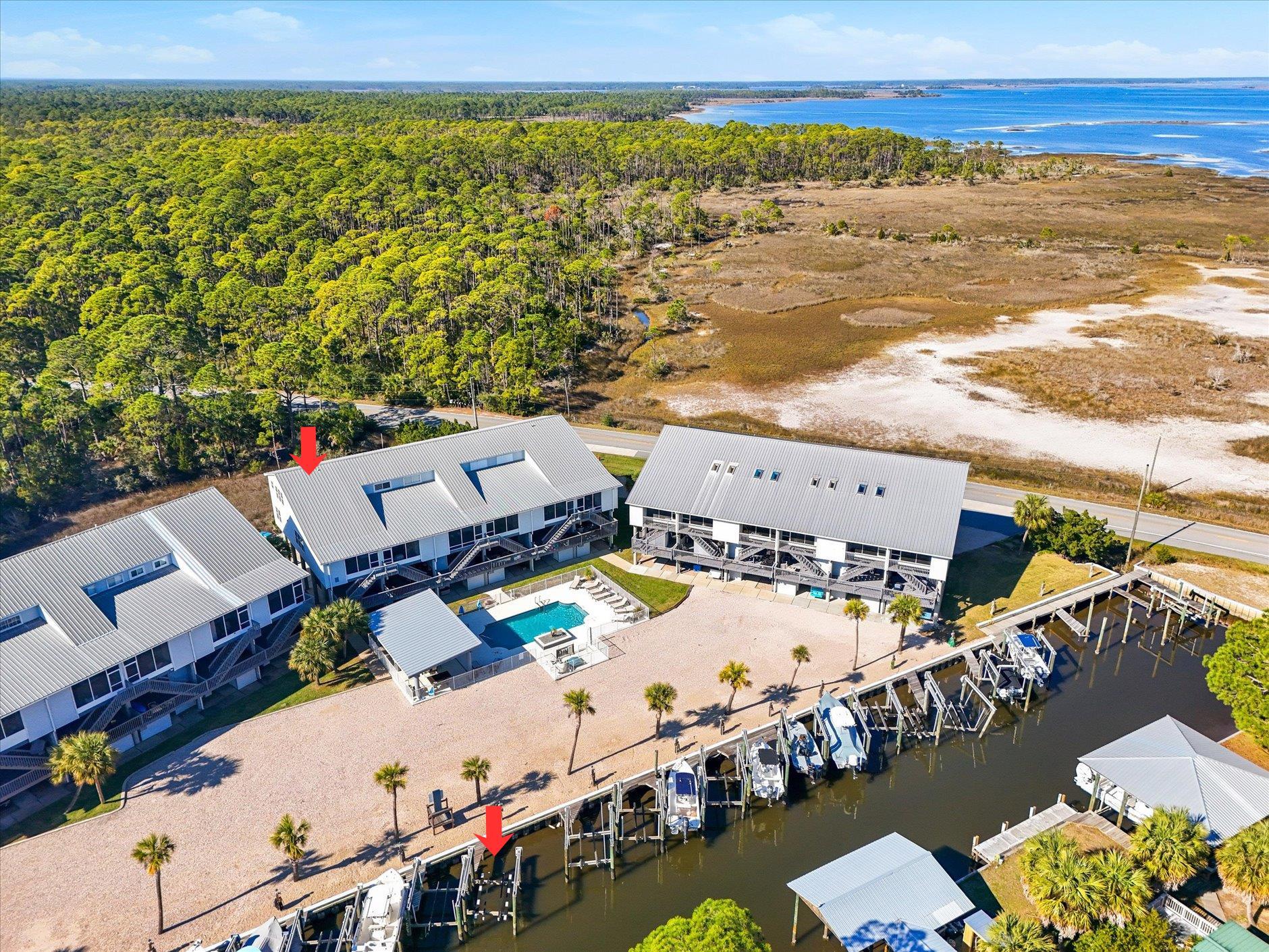 695 B6 Mashes Sands Road