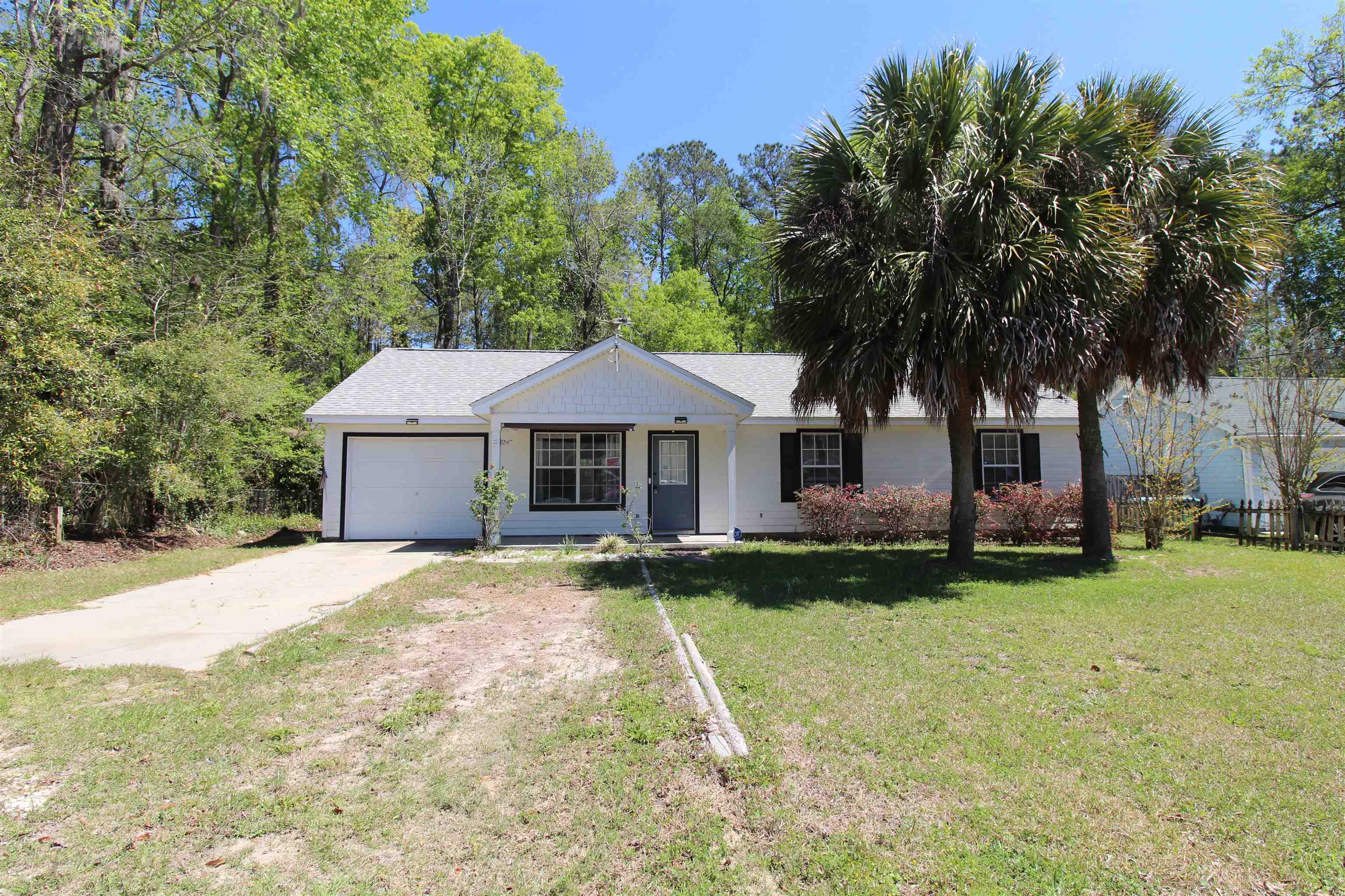 Photo 1 of 13 — 33 Paulette Drive, Crawfordville, FL 32327