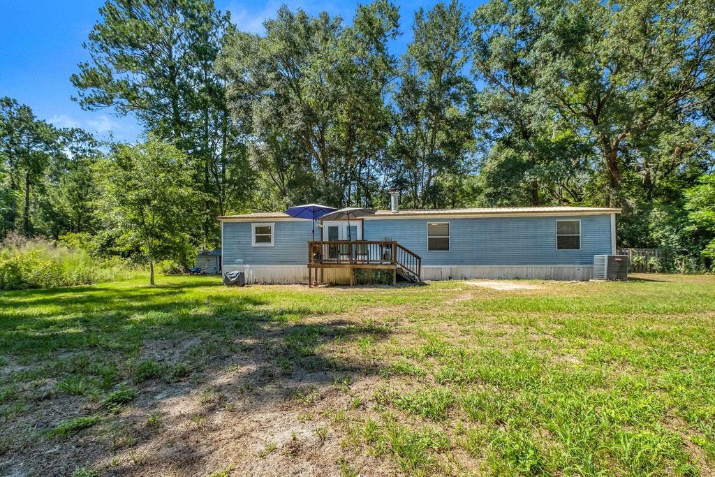Photo of 16985 W Chucks Place, Tallahassee, FL 32309 (MLS # 402054)