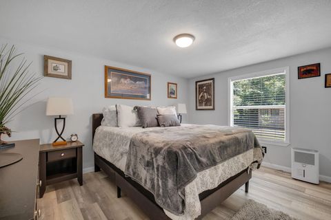 Tiny photo for 16985 W Chucks Place, Tallahassee, FL 32309 (MLS # 402054)