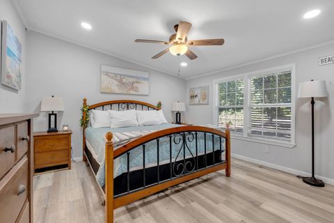 Tiny photo for 16985 W Chucks Place, Tallahassee, FL 32309 (MLS # 402054)