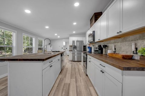 Tiny photo for 16985 W Chucks Place, Tallahassee, FL 32309 (MLS # 402054)