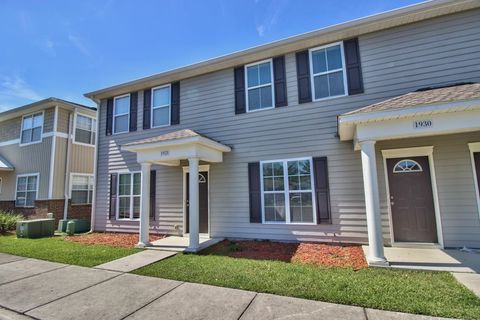 2002 Ann Arbor Avenue 8 units Tallahassee FL 32304