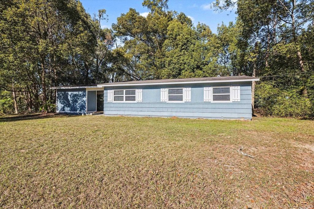 Photo of 1920 Karen Lane, Tallahassee, FL 32304 (MLS # 395049)