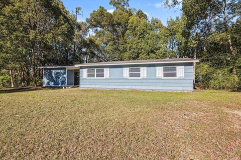 Photo of 1920 Karen Lane, Tallahassee, FL 32304 (MLS # 395049)