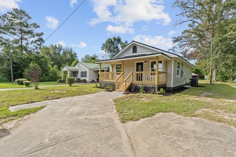 A home in Marianna