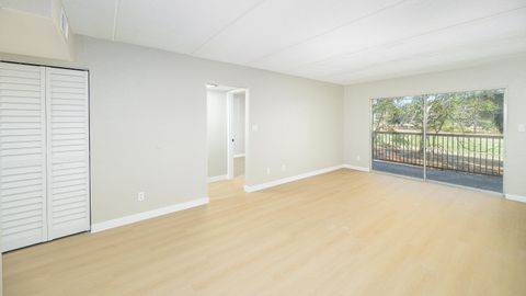 Tiny photo for 2731 S BLAIR STONE Road #B24, Tallahassee, FL 32301 (MLS # 394201)