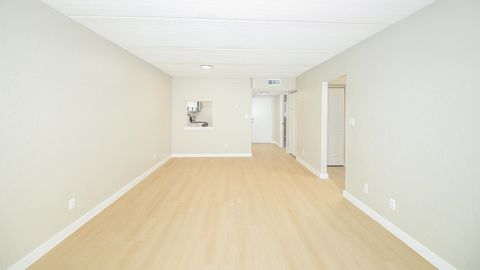 Tiny photo for 2731 S BLAIR STONE Road #B24, Tallahassee, FL 32301 (MLS # 394201)