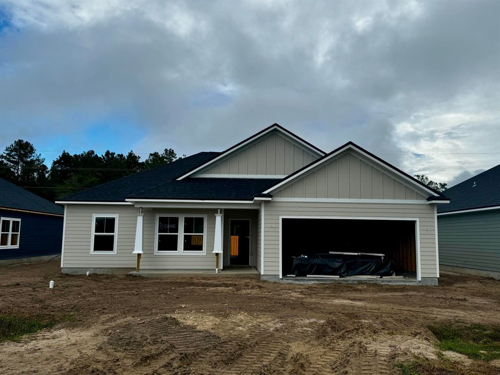 Photo of 8 Divine Loop, Crawfordville, FL 32327 (MLS # 393028)