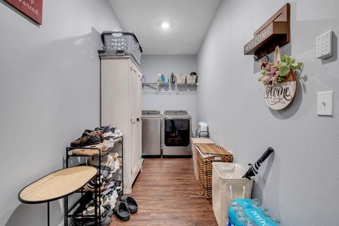 Tiny photo for 4354 BOTTLE BRUSH Lane, Tallahassee, FL 32303 (MLS # 397714)