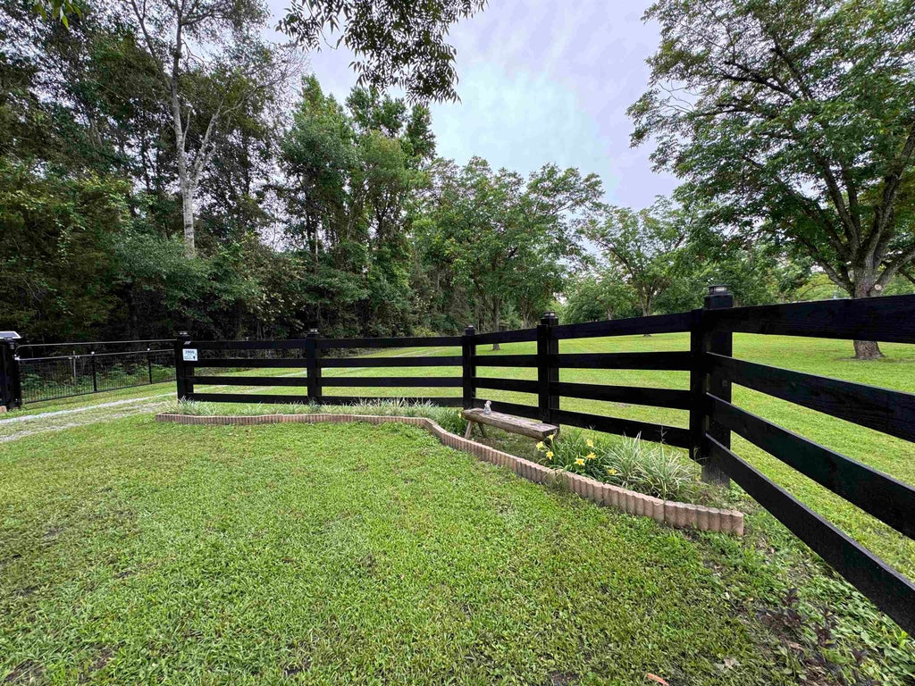 Photo of 3906 Concord Road, Havana, FL 32333 (MLS # 400738)