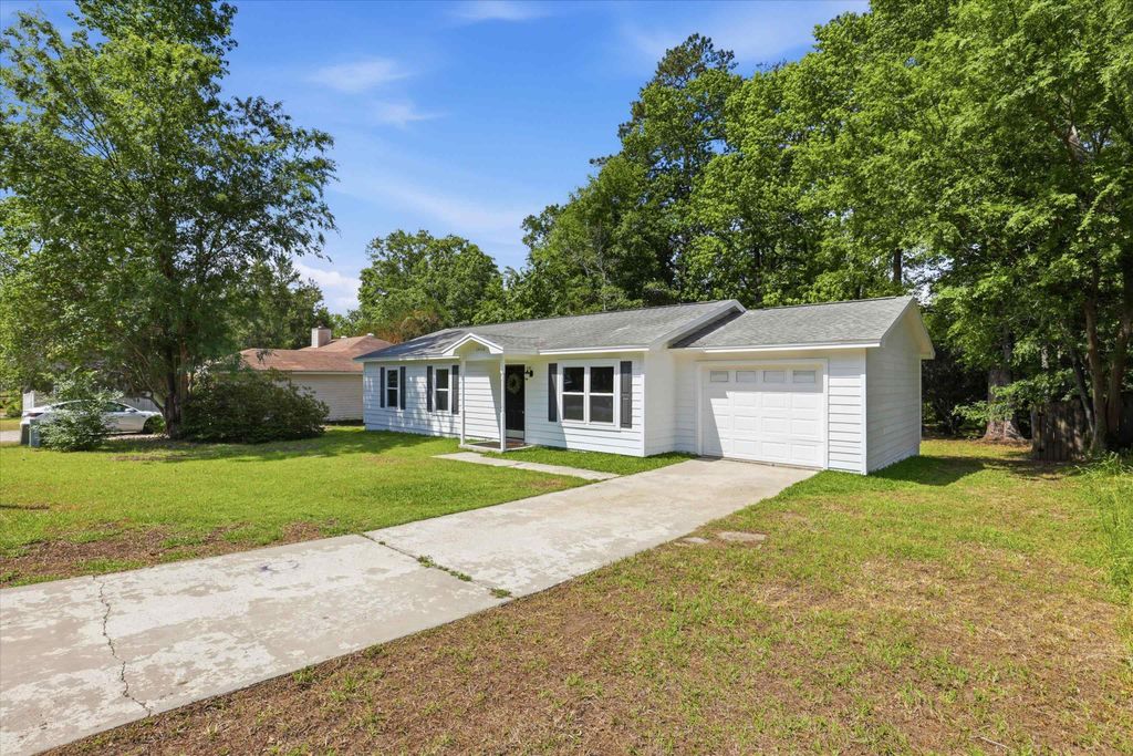 Photo of 1450 Valley Green Drive, Tallahassee, FL 32303 (MLS # 399123)
