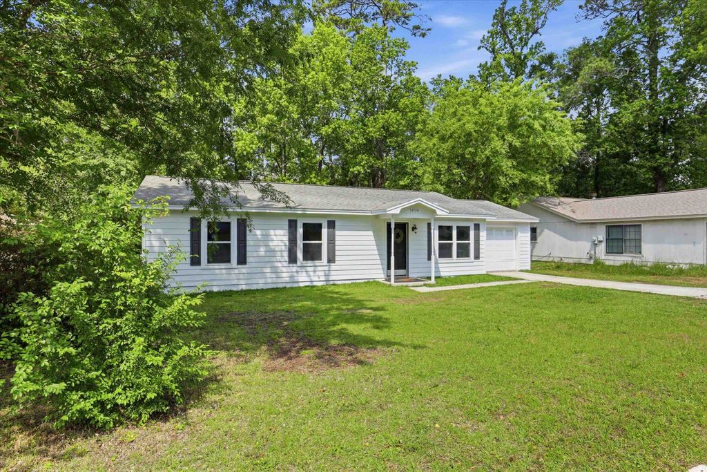 Photo of 1450 Valley Green Drive, Tallahassee, FL 32303 (MLS # 399123)
