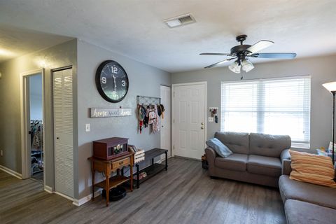 Tiny photo for 4695 Autumn Woods Way, Tallahassee, FL 32303 (MLS # 398957)
