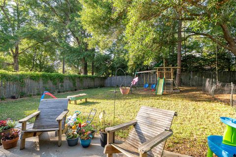 Tiny photo for 4695 Autumn Woods Way, Tallahassee, FL 32303 (MLS # 398957)