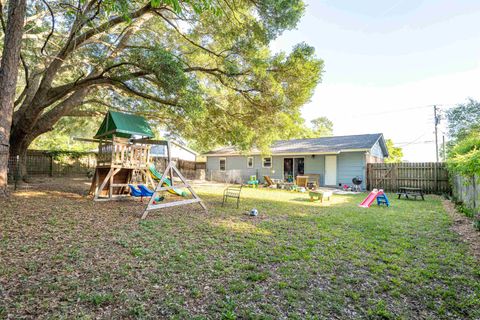 Tiny photo for 4695 Autumn Woods Way, Tallahassee, FL 32303 (MLS # 398957)