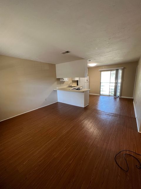 Photo of 1033 Crossing Brook Way Way #D, Tallahassee, FL 32311 (MLS # 352477)