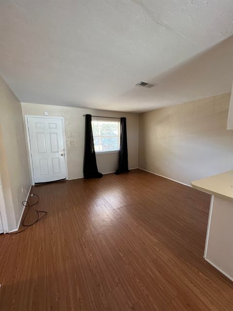 Tiny photo for 1033 Crossing Brook Way Way #D, Tallahassee, FL 32311 (MLS # 352477)