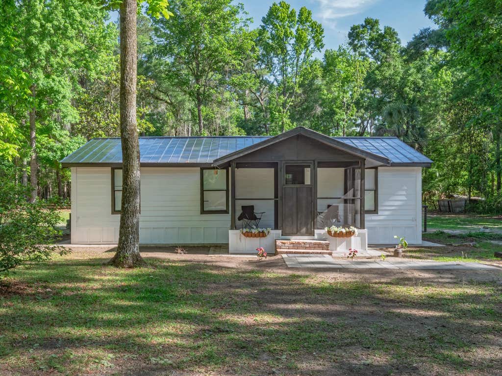 Photo of 1266 Dr MLK Jr Memorial Road, Crawfordville, FL 32327 (MLS # 399799)