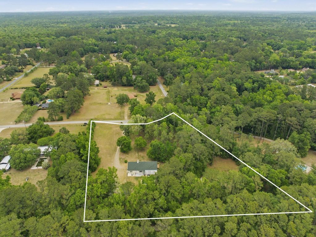 Photo of 7067 Calico Circle, Tallahassee, FL 32303 (MLS # 399125)