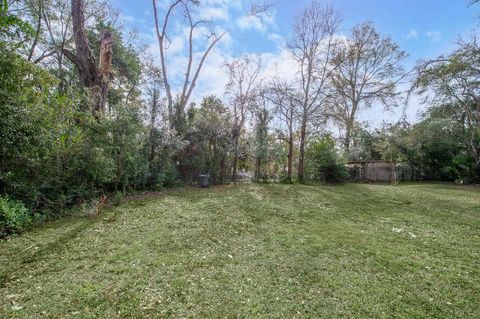 Tiny photo for 809 Dover Street, Tallahassee, FL 32304 (MLS # 396465)